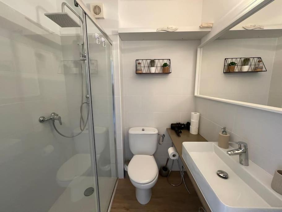 Algaiarens Apto Con Piscina Y Junto A La Playa Cala'N Blanes  Dış mekan fotoğraf